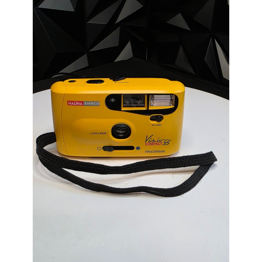 Halina Ansco Vision Compact 35 Panorama 35mm Film Camera Yellow Flash